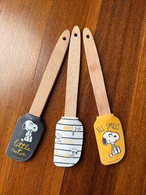 Peanuts Snoopy Three (3) Piece Set of Spatulas